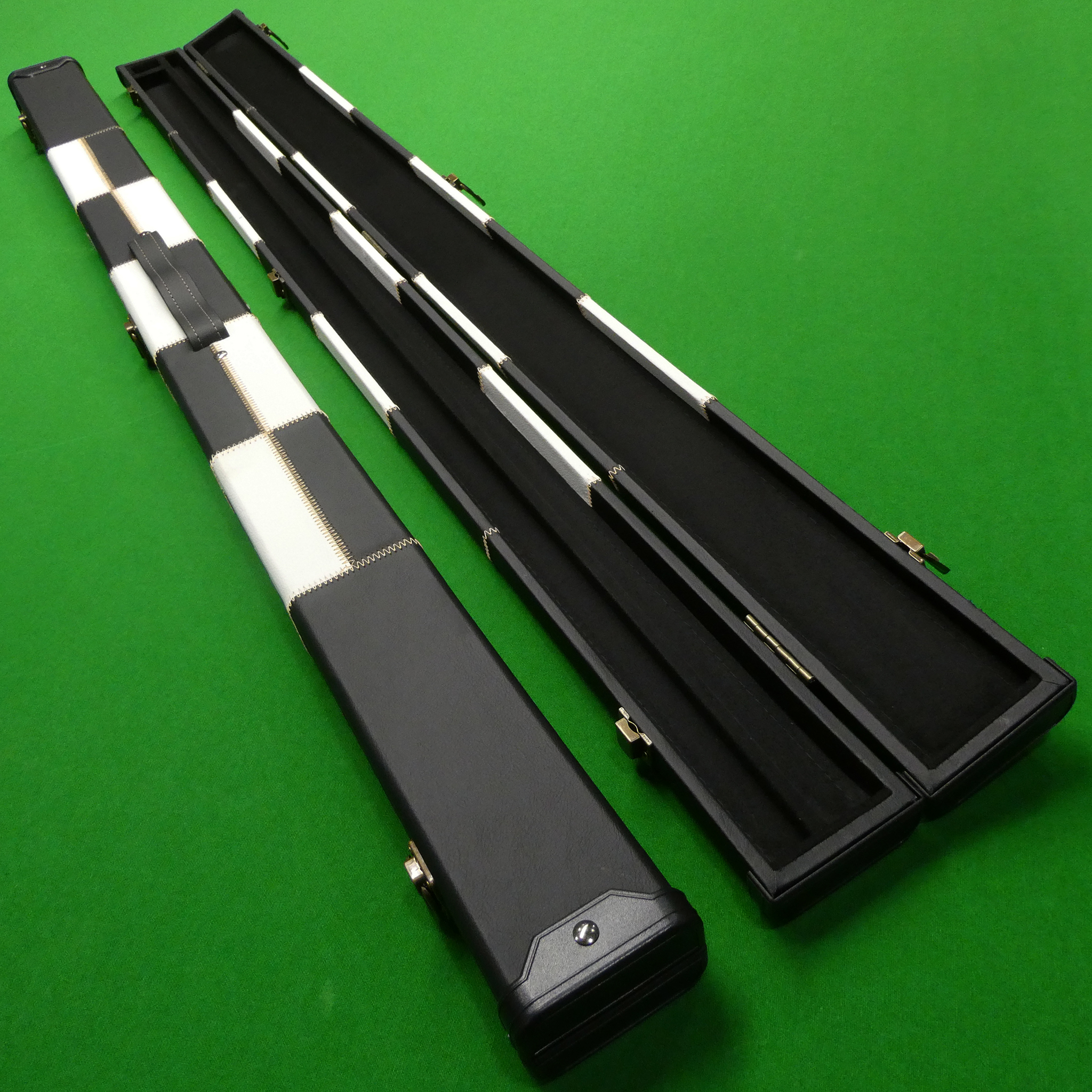 3/4 cue case Chequered Black & White