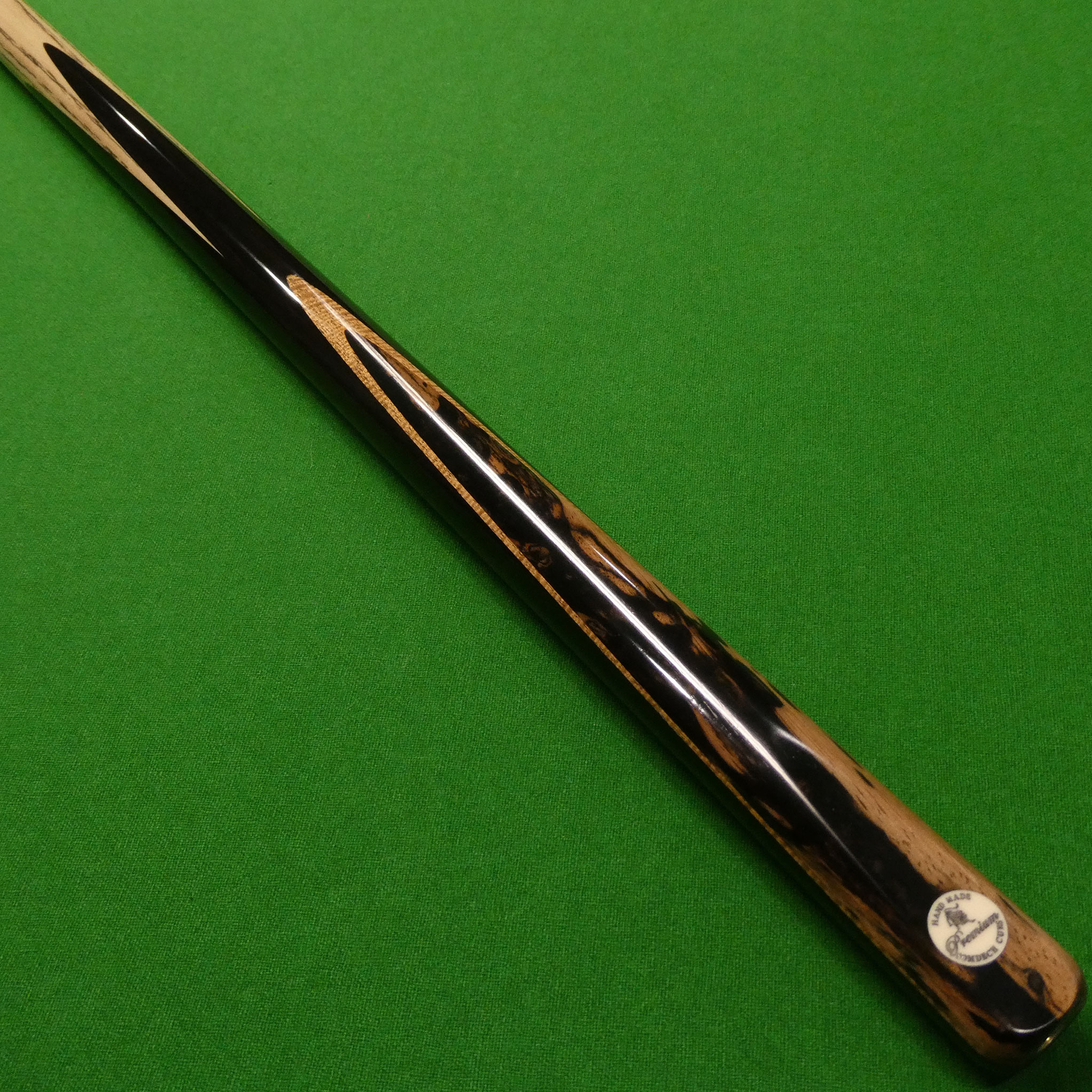 1pc Somdech Premium Snooker cue + 1 Macassar