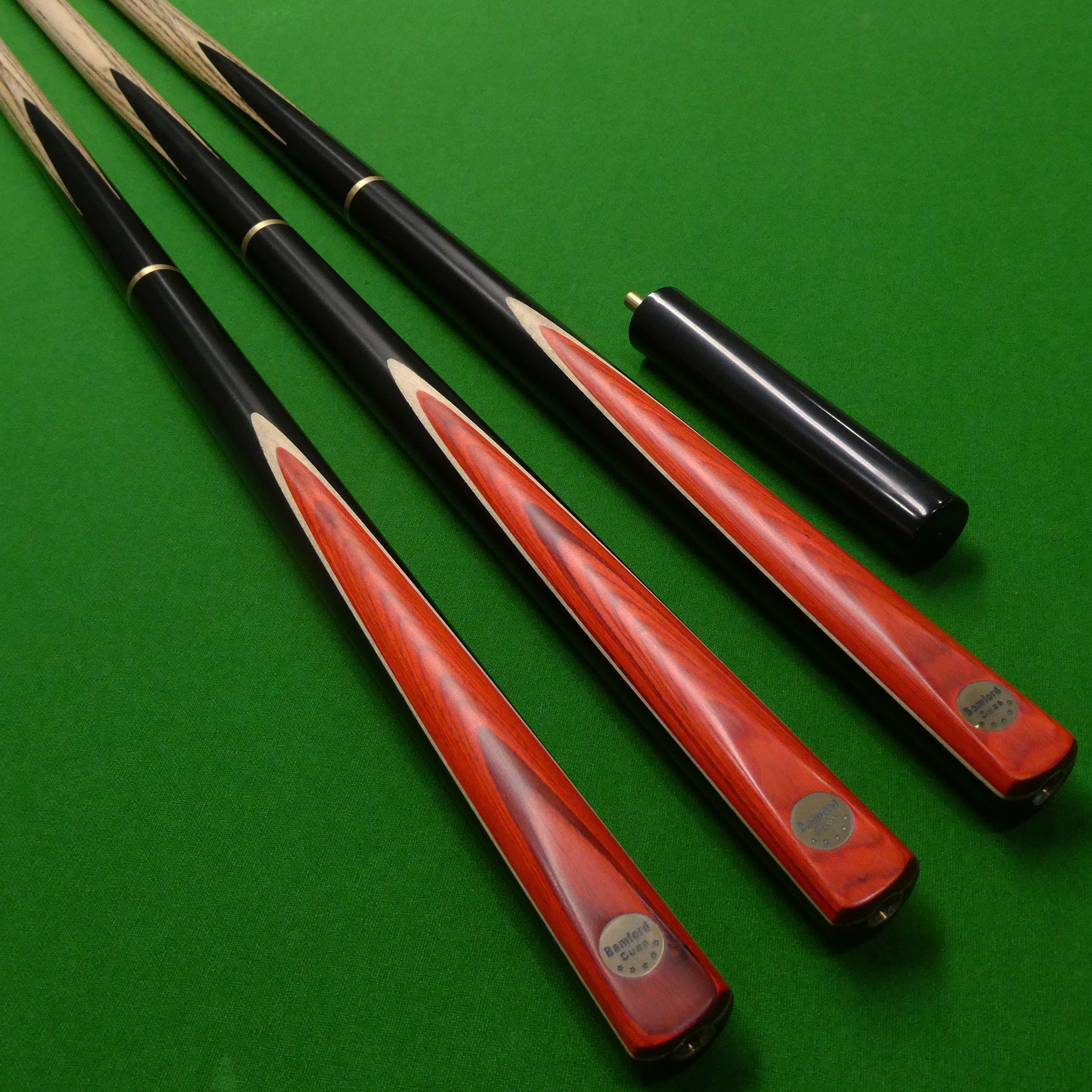 3/4 Bamford red snooker cue + 6