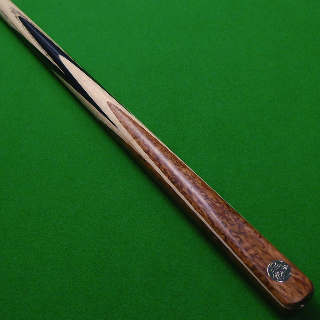 1pc Baize Master G99 Snooker cue + Mini Butt